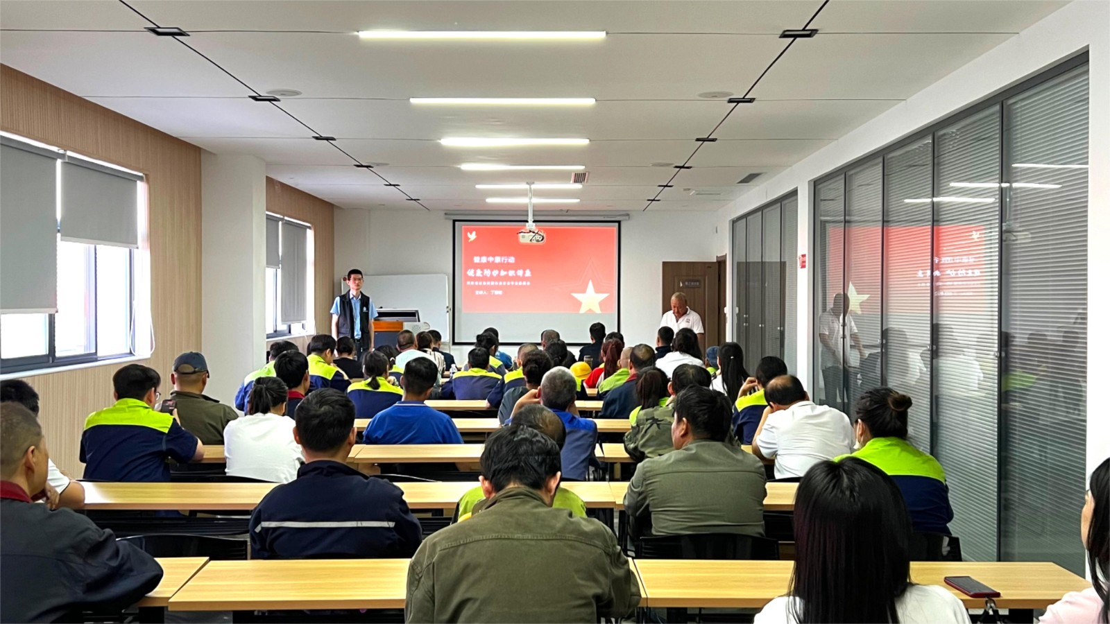 久久久久亚洲av无码专区蜜芽